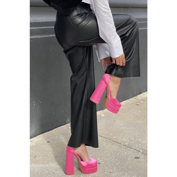 Size- 7.5 π€π₯π½ππππππ'π π«πππ πΊππππ π·πππππππ - π·π°π΅π² - Picture 3 of 10